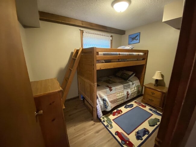 Building Photo - 2829 Hopkins Dr