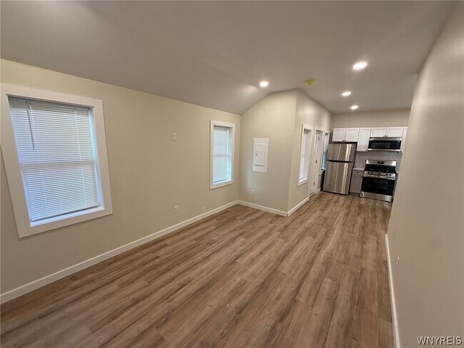 Building Photo - 59 Olcott St