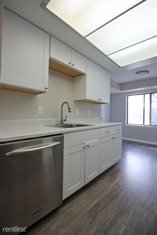 Building Photo - 10208 Bushman Dr