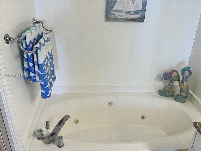 Building Photo - 3530 Mystic Pointe Dr