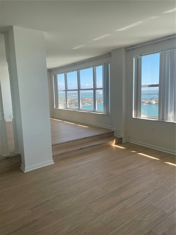 Building Photo - 5200 Brittany Dr S