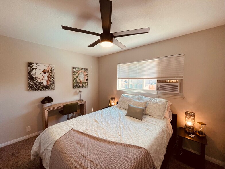 Building Photo - 514 Luna Dr