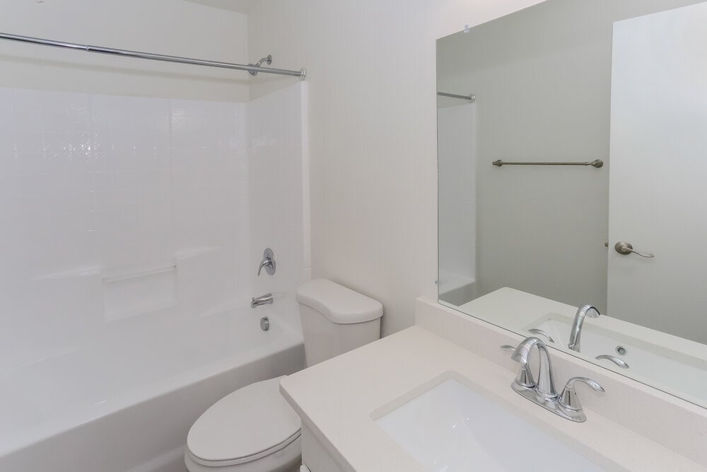 Building Photo - 2322 S 65th Dr