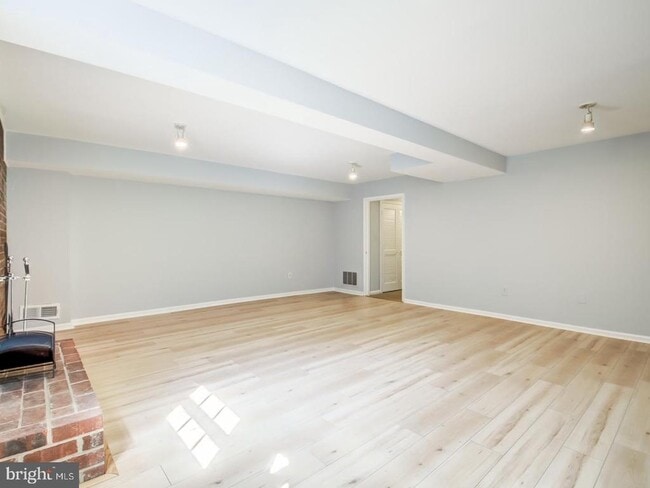 Building Photo - 1012 N Pelham St