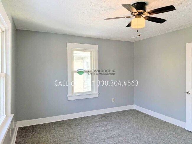 Building Photo - 1414 16th St NW