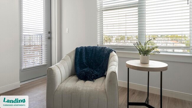 Building Photo - 870 SE 47th Terrace