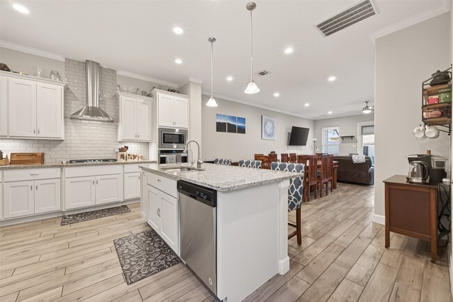 Building Photo - 1914 Shearn St