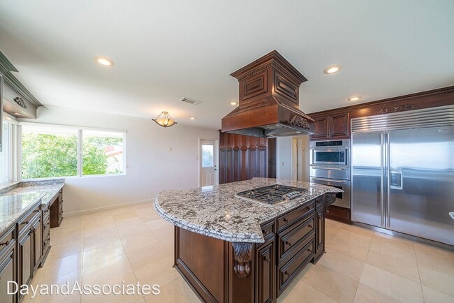 Building Photo - 4 br, 4 bath House - 30404 Rhone Drive