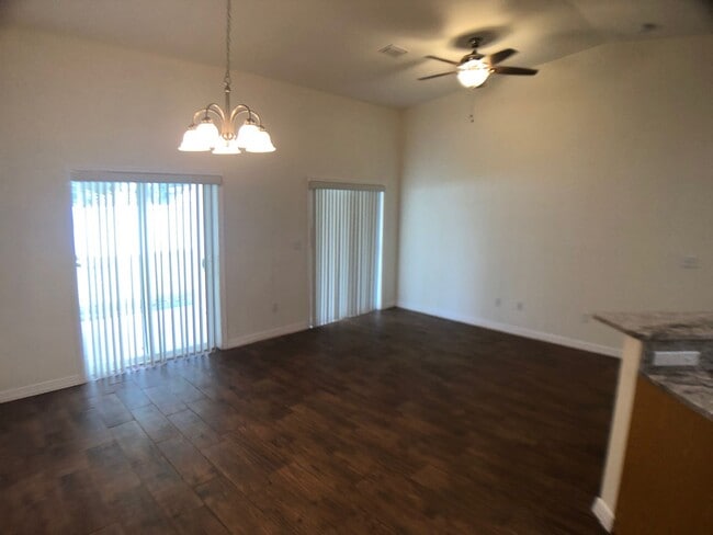 Building Photo - Brand new 3 bedroom 2 bath