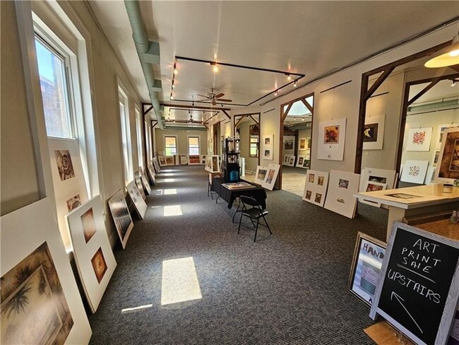 Building Photo - 30 N Main St