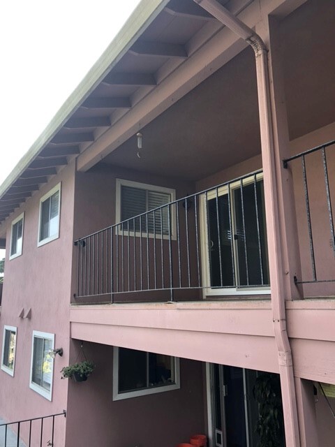 Balcony - 889 Alice St