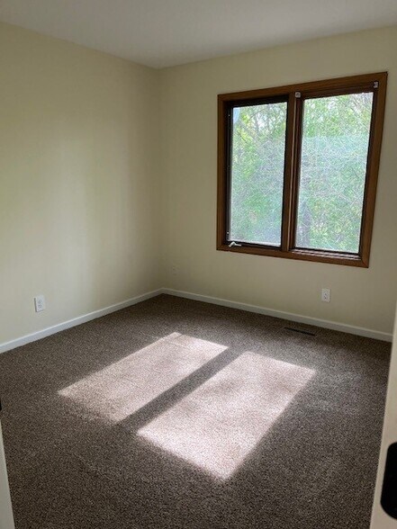 Building Photo - 3700 Westmark Cir