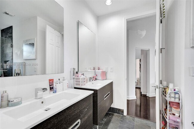 Building Photo - 19413 38th Ct