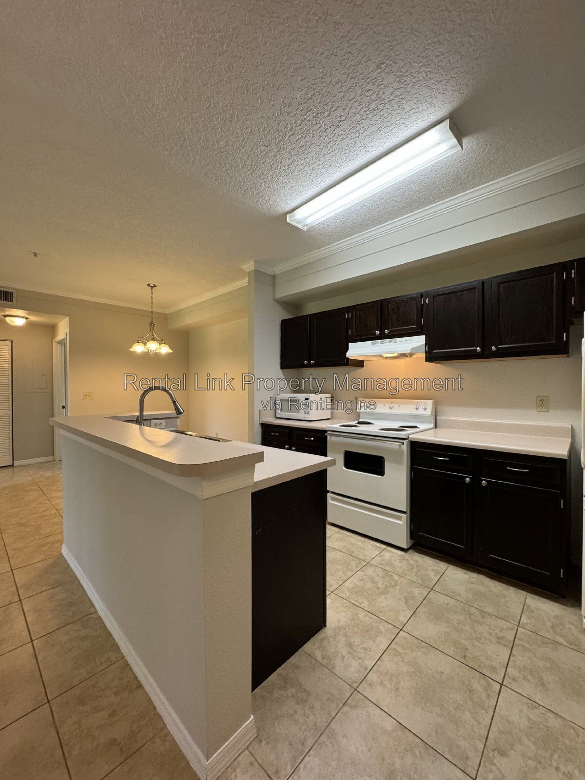 Building Photo - 11530 Villa Grand