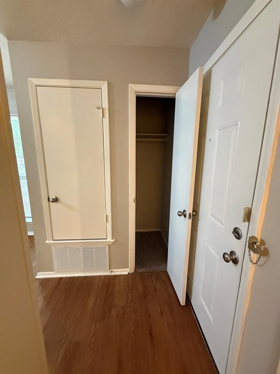 Building Photo - 12812 Tomanet Trail