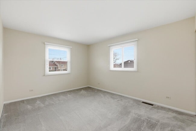 Building Photo - 1590 E Bayside Ct