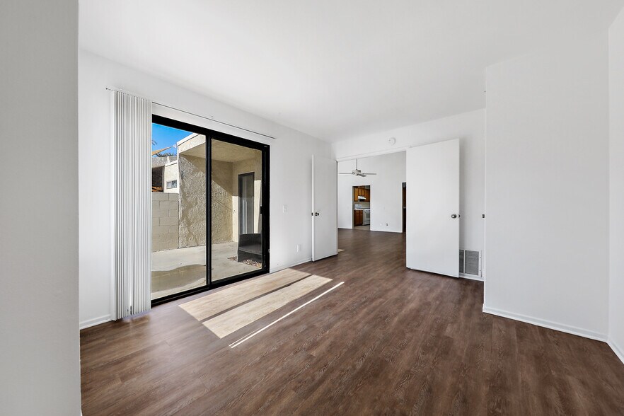 Den/Office - 74239 Santa Rosa Cir