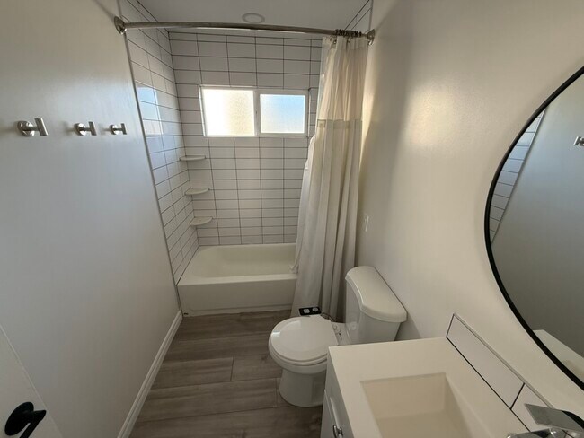 Building Photo - 51 Geneive St