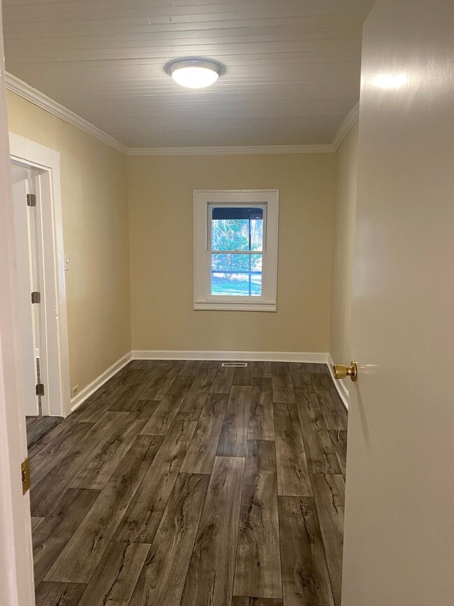 Building Photo - 7600 Ponds Rd. Laurinburg, NC 28352