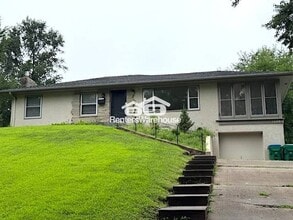 Building Photo - 1608 Jersey Ave S