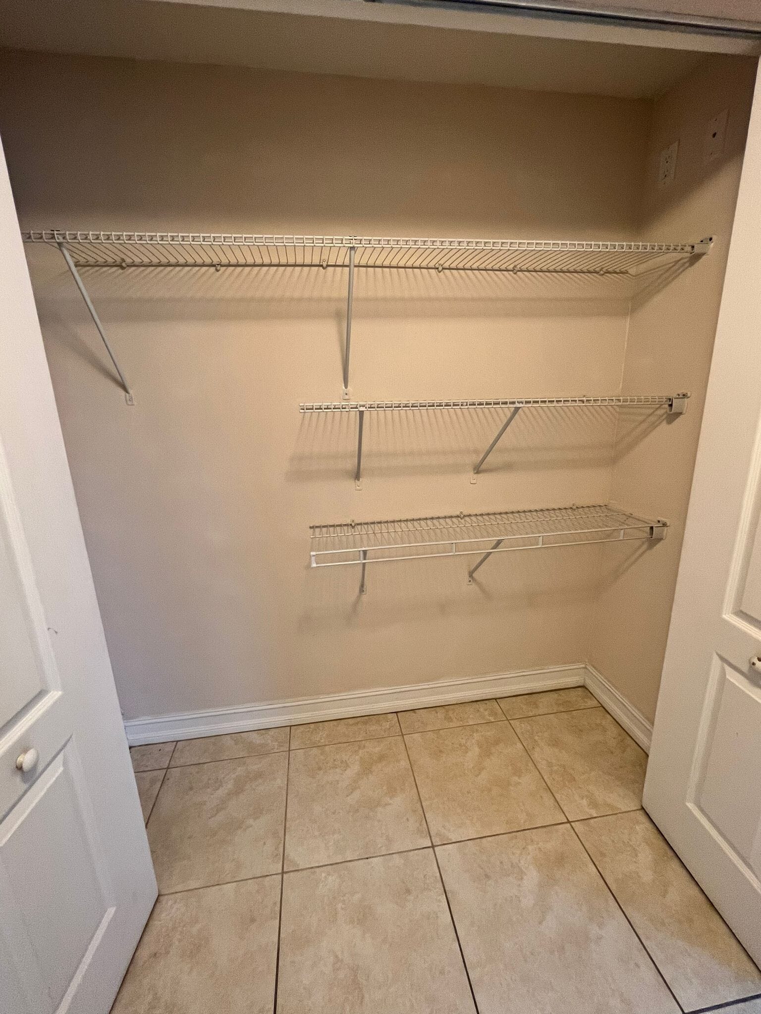 Building Photo - 117 NW 42nd Ave