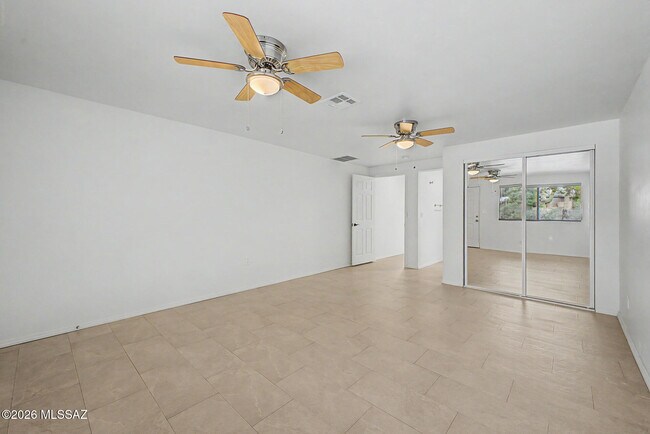 Building Photo - 5120 E Alberta Dr