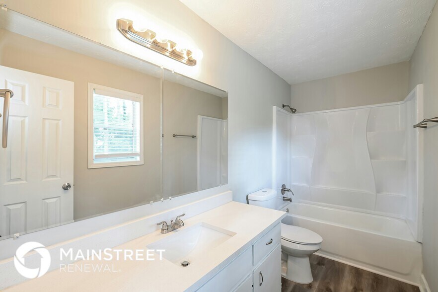 Building Photo - 2807 Cherokee Cove SW