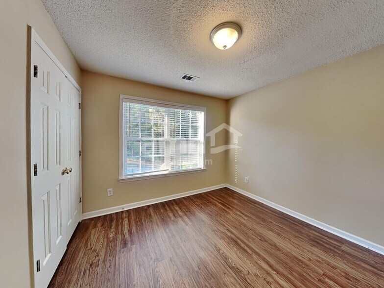 Building Photo - 3202 Davenport Park Ln