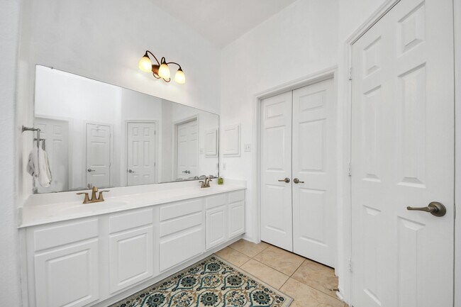 Building Photo - 18126 Rustic Brook Ct