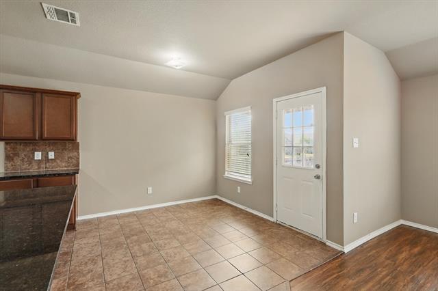 Building Photo - 1101 Roman Dr
