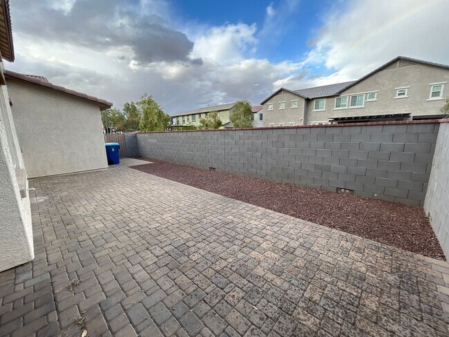 Building Photo - 1704 N 208th Ave