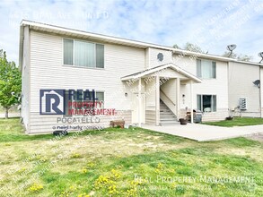 Building Photo - 4415 Opal Ave