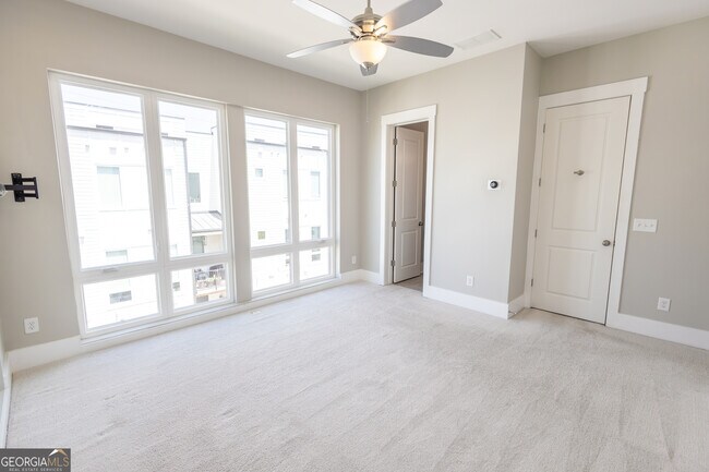 Building Photo - 708 Banton Dr NW