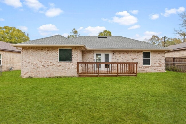 Building Photo - 1598 26th St