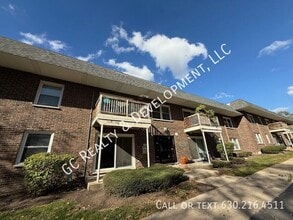 Building Photo - 20 Simpson St