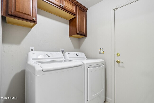 Building Photo - 8834 W Jennifer Rose Ct