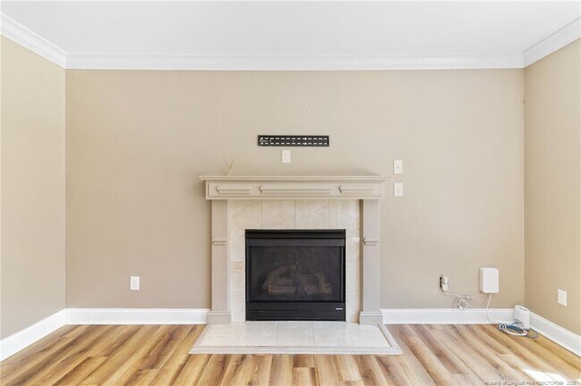 Building Photo - 5802 Rainsford Dr