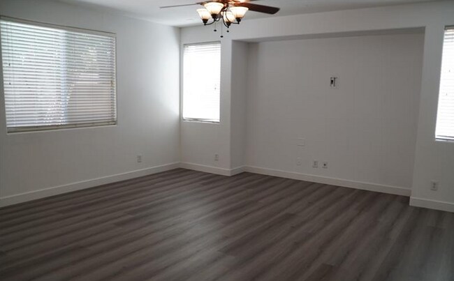 Building Photo - 494 Newberry Springs Dr