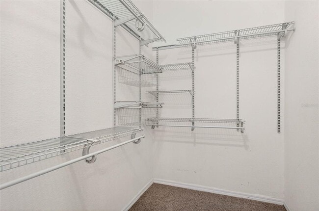 Building Photo - 9739 Meadow Field Cir