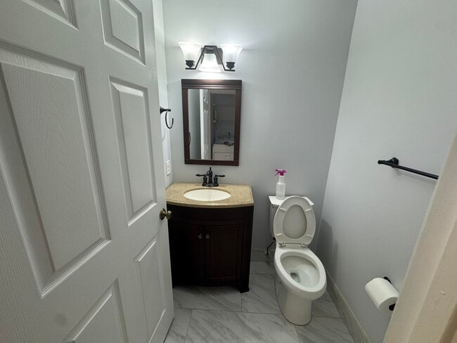 Building Photo - 10223 Serene Meadow Dr N