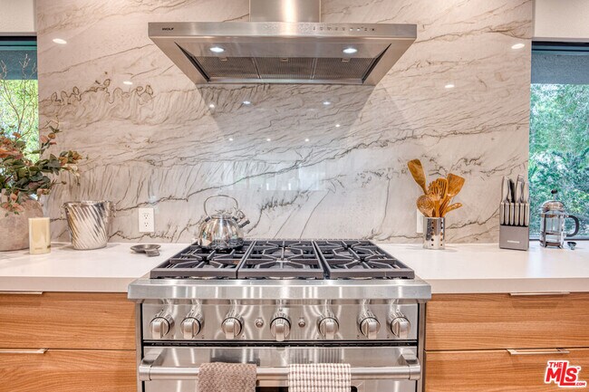 Building Photo - 70461 Boothill Rd