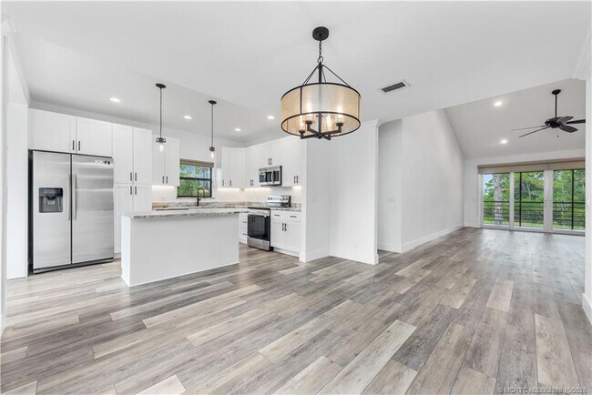 Building Photo - 13468 Harbour Ridge Blvd