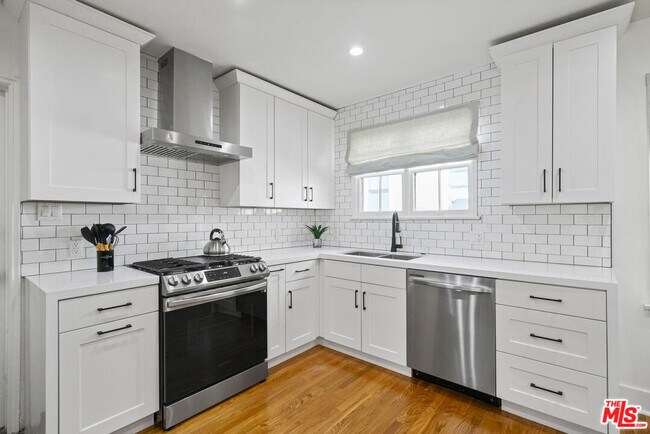 Building Photo - 4703 Finley Ave