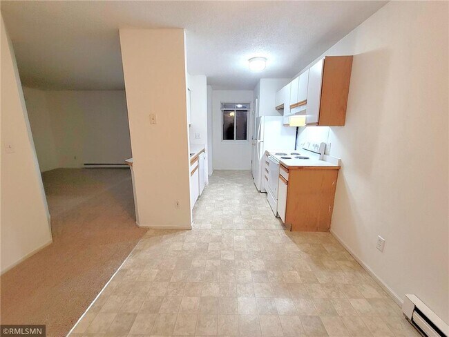 Building Photo - 530 Spring St