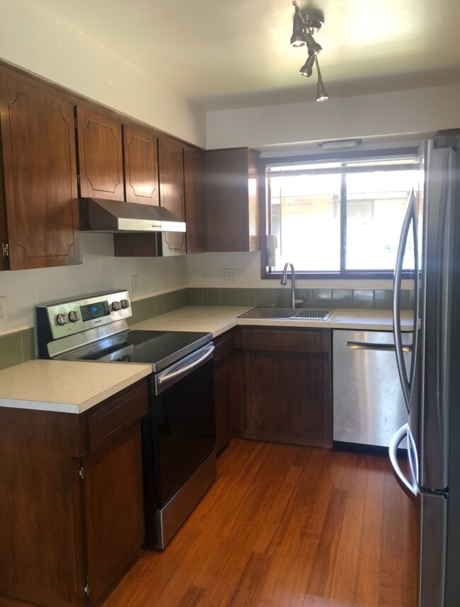 Building Photo - 407 SE 88th Ave