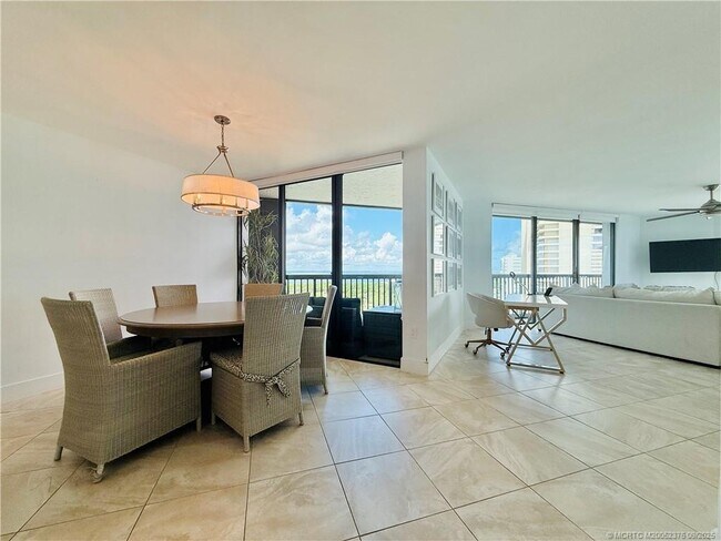 Building Photo - 8800 S Ocean Dr