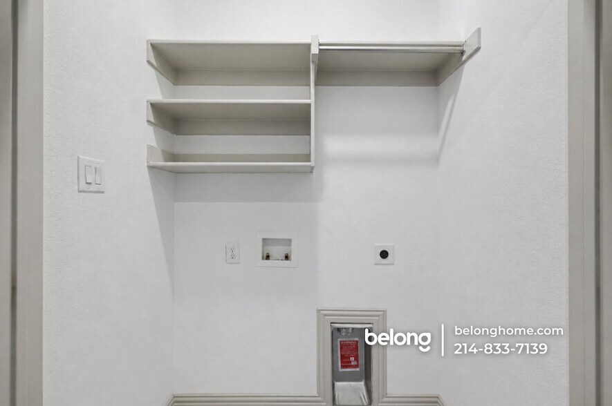 Building Photo - 12855 Leopold Trl