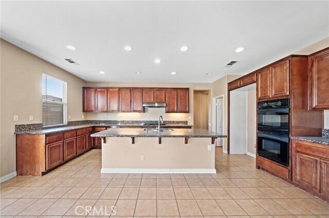 Building Photo - 8048 Orchid Dr