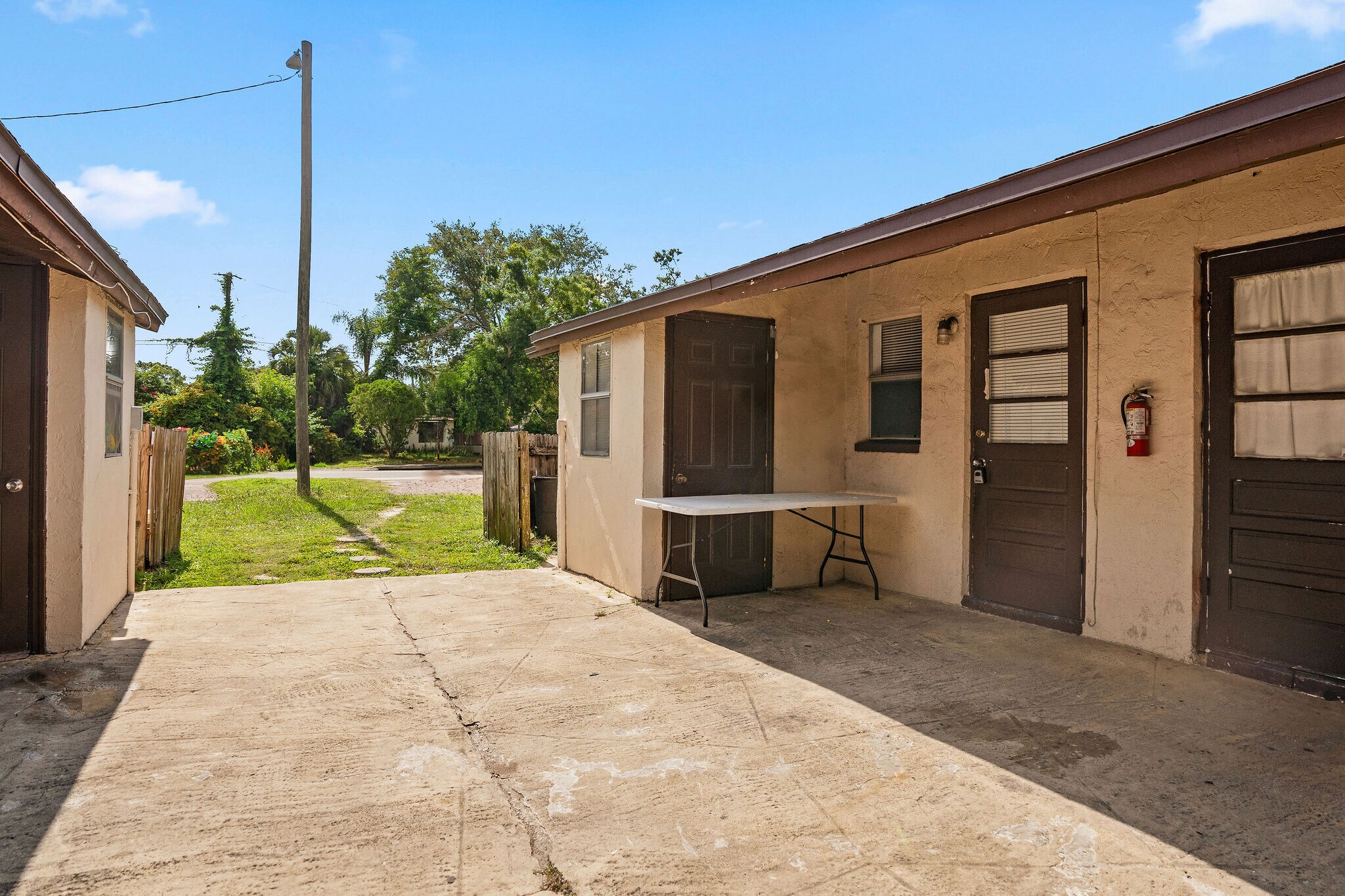 Building Photo - 5901 Crestmont St