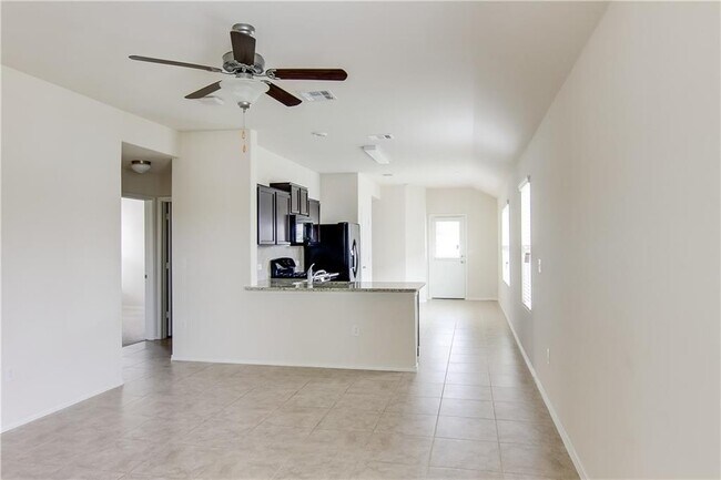 Building Photo - 5916 Kennedy St